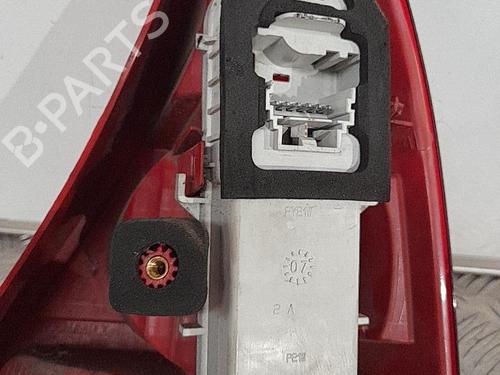 Used Left taillight RENAULT CLIO II (BB_, CB_) 1.2 16V (BB05, BB0W, BB11, BB27, BB2T, BB2U, BB2V, CB05,... (75 hp) 21699095