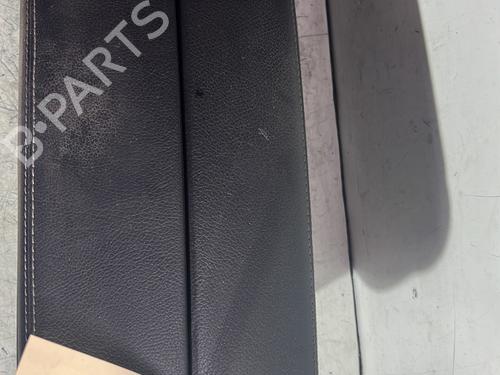 Used Armrest / Center console Armrest / Center console MERCEDES-BENZ C-CLASS Coupe (C205) C 220 d (205.304) (170 hp) 27213647 27213647