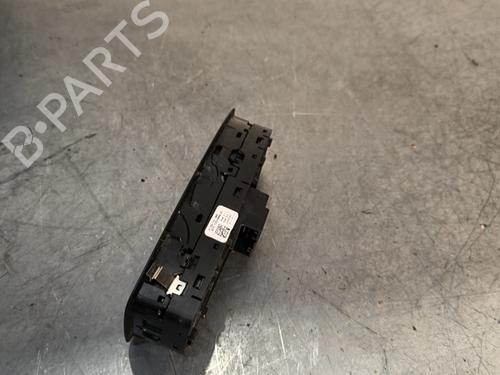 Left front window switch RENAULT CLIO V (B7_) 1.0 TCe 90 (B7MT) | BP30552734I27