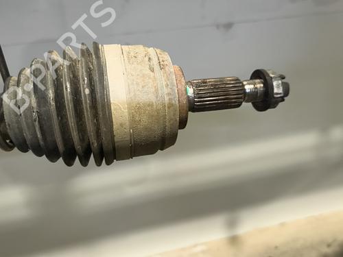Used Right front driveshaft Right front driveshaft DACIA DUSTER (HS_) 1.5 dCi 4x4 (HSMC, HSMD) (110 hp) 30553325 30553325