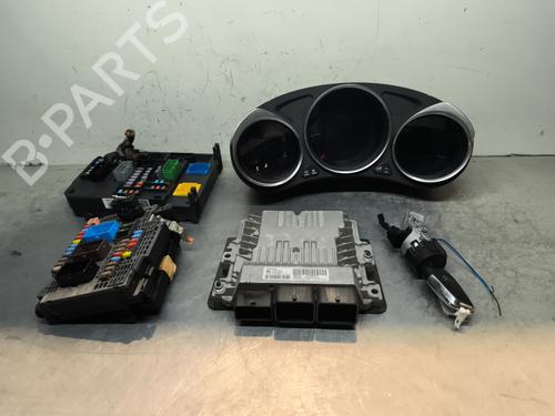 BP30646947M83 main image