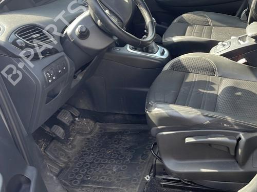 Brugte RENAULT SCÉNIC III (JZ0/1_) 1.6 dCi (JZ00, JZ12) (130 hp) 4335744