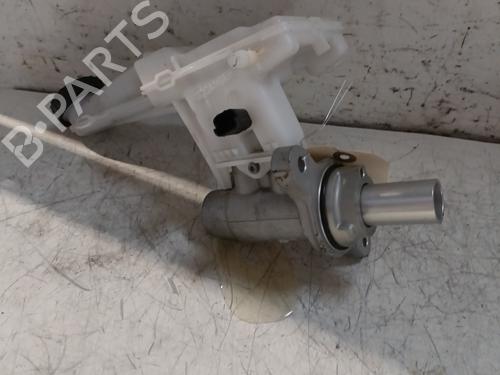 Brake master cylinder PEUGEOT 308 III (FB_, FH_, FP_, F3_, FM_) BlueHDi 130 (FBYHZL, FBYHZT) | BP28302261M77 
