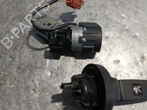 Used Electronic module Electronic module PEUGEOT 307 (3A/C) 1.4 16V (88 hp) 22421569 22421569