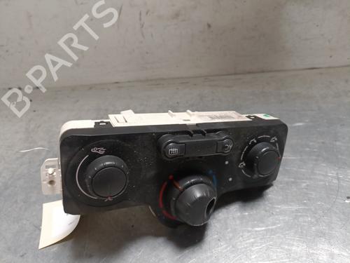 Commande Chauffage RENAULT CLIO III (BR0/1, CR0/1) 1.5 dCi (BR17, CR17) (86 hp) 28078093
