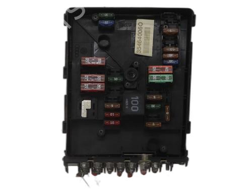 Used Fuse box Fuse box 38188363 38188363