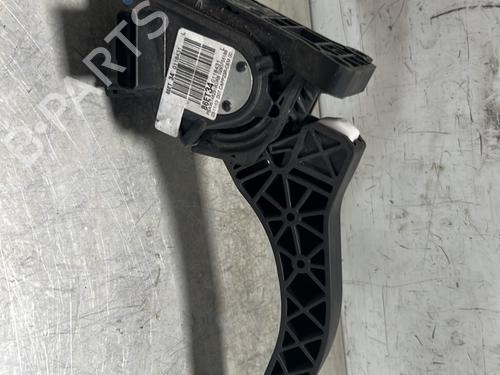 Used Pedal PEUGEOT 308 II (LB_, LP_, LW_, LH_, L3_) 1.6 BlueHDi 120 (120 hp) 28354154