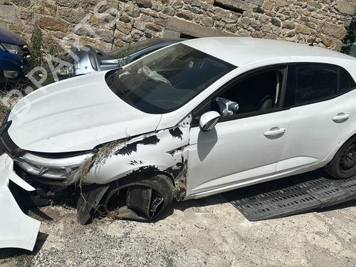 Pare-soleil droit RENAULT MEGANE IV Hatchback (B9A/M/N_) 1.5 dCi 90 (B9A1) | BP29733355I2 