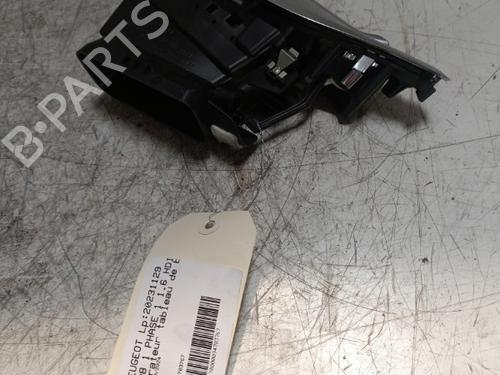 Used Air vent PEUGEOT 208 I (CA_, CC_) 1.6 HDi (114 hp) 21709424