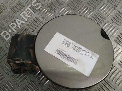 Używane Klapa wlewu paliwa RENAULT MEGANE III Hatchback (BZ0/1_, B3_) 1.9 dCi (BZ0N, BZ0J) (131 hp) 21723345