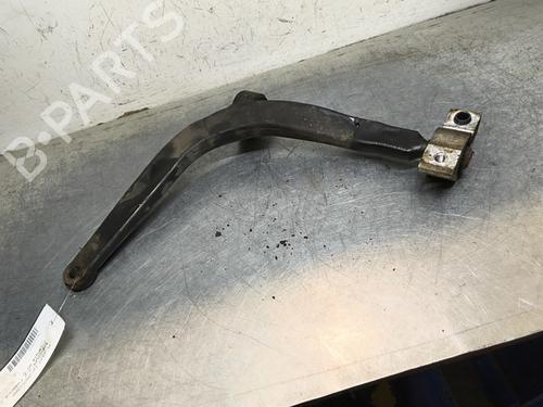 Used Right front suspension arm Right front suspension arm PEUGEOT 406 Coupe (8C) 2.2 (158 hp) 32996874 32996874