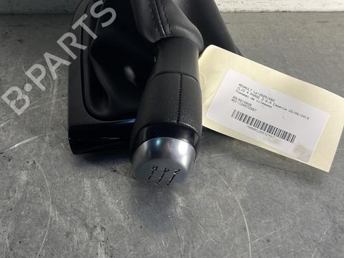 Used Shift knob RENAULT CLIO IV (BH_) 0.9 TCe 90 (BHNF, BHMA, BHMH, BHJK, BHJR) (90 hp) 32996153