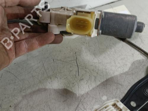 Front right window mechanism BMW 1 (E87) 118 d | BP26180286C23 - Image 2