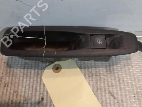 Used Right rear window switch Right rear window switch RENAULT CAPTUR I (J5_, H5_) 0.9 TCe 90 (90 hp) 21722263 21722263