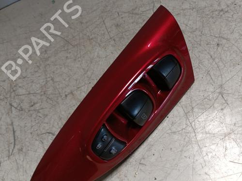 Used Left front window switch NISSAN JUKE (F15) 1.5 dCi (110 hp) 24847878