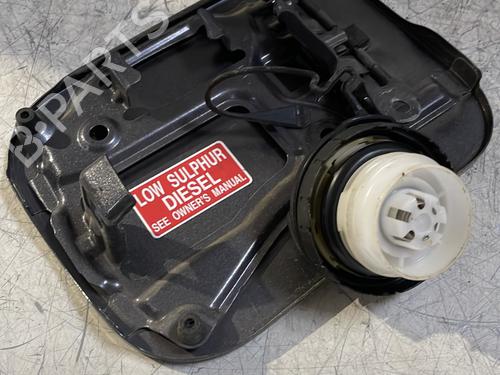 Fuel flap TOYOTA AVENSIS Estate (_T27_) 2.0 D-4D (ADT270_, ADT270R) | BP25985451C131