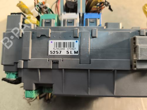 Fuse box HONDA CR-V III (RE_) 2.2 i-CTDi 4WD (RE6) | BP29733243E1 