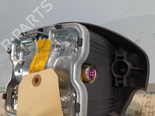 Used Driver airbag RENAULT CLIO III (BR0/1, CR0/1) 1.5 dCi (BR0H, CR0H, CR1S, BR1S) (106 hp) 21711122