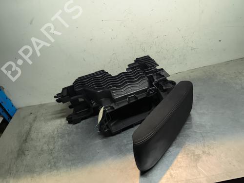 Bracciolo centrale Bracciolo centrale PEUGEOT 208 II (UB_, UP_, UW_, UJ_) 1.2 PureTech 100 (101 hp) 36014704 36014704