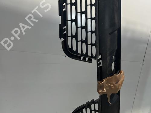 Grille RENAULT CLIO II (BB_, CB_) 1.2 16V (BB05, BB0W, BB11, BB27, BB2T, BB2U, BB2V, CB05,... | BP28304473C40 