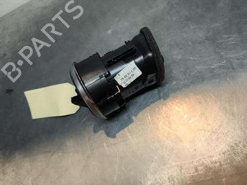 air-vent-audi-a3-sportback-8pa-2004-2005-2006-2007-2008-2009-2010-2011-2012-2013-2014-2015-30647139 main image