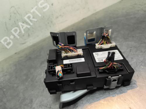 Used Fuse box Fuse box NISSAN JUKE (F15) 1.5 dCi (110 hp) 30829901 30829901