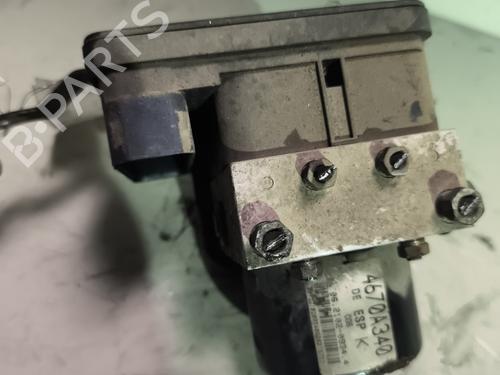 Used ABS pump CITROËN C-CROSSER (VU_, VV_) 2.2 HDi (156 hp) 26177602