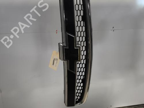 Grille CHEVROLET CAPTIVA (C100, C140) 2.0 D 96442717