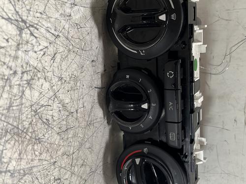 Used Climate control PEUGEOT 208 I (CA_, CC_) 1.4 HDi (68 hp) 25625017
