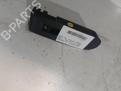 Used Right front window switch VW GOLF VI (5K1) 2.0 TDI (110 hp) 21709976