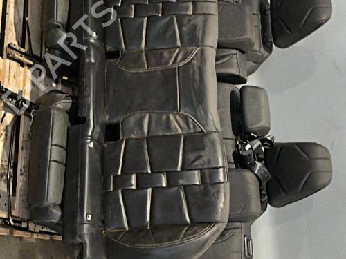Set sedili Set sedili DS DS 3 / DS 3 CROSSBACK (UR_, UC_, UJ_) 1.2 PureTech 130 (URHNSS) (131 hp) 36512174 36512174