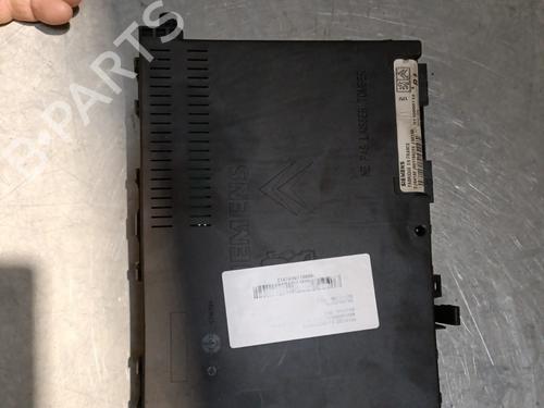 Used Fuse box PEUGEOT 406 (8B) 2.0 HDI 110 (109 hp) 28442464