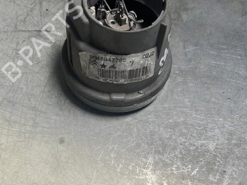 Used Right front fog light Right front fog light CITROËN C3 I (FC_, FN_) 1.4 i (73 hp) 28164828 28164828