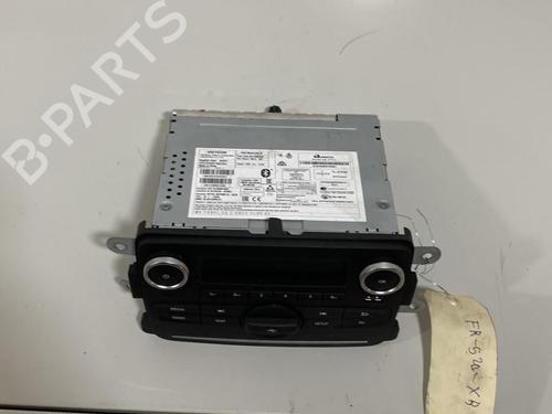 Used Radio DACIA DUSTER (HM_) 1.5 dCi 115 (HMAD) (116 hp) 21710497