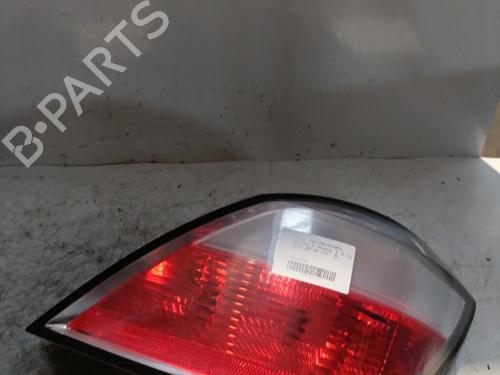 Højre baglygte OPEL ASTRA H (A04) 1.6 (L48) (105 hp) 21704544