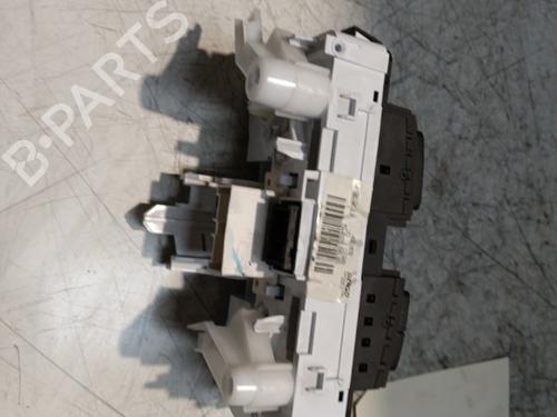 climate-control-opel-corsa-e-x15-14-08-68-39021463-2014-21709445 main image