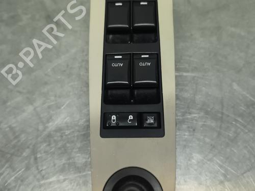 Interrupteur de vitre avant gauche CHRYSLER 300C (LX, LE) 3.0 CRD (218 hp) 32996962