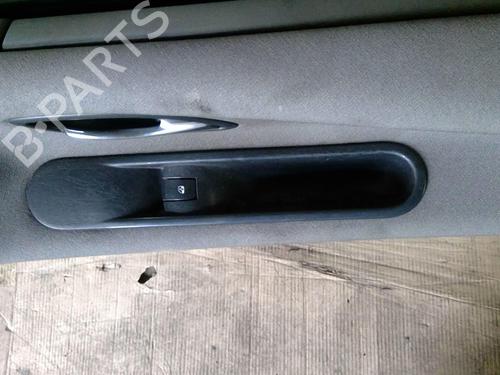 Used Right front window switch Right front window switch RENAULT ESPACE IV (JK0/1_) 2.2 dCi (JK0H) (150 hp) 21703253 21703253