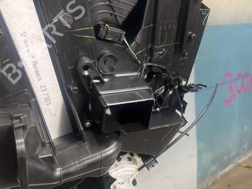 Heater matrix box RENAULT CLIO V (B7_) 1.5 Blue dCi 85 (B7AG) | BP37502061M61 - Image 3