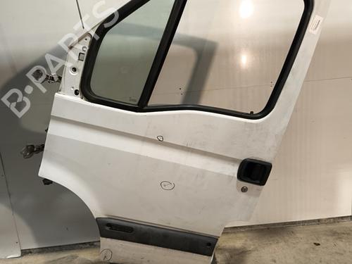 Used Left front door RENAULT MASTER II Platform/Chassis (ED/HD/UD) 2.5 dCi (HD02) (101 hp) 31990837