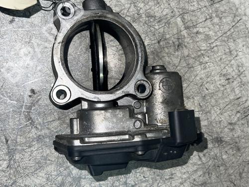 Used Throttle body BMW 1 (F20) 118 d (143 hp) 28164767