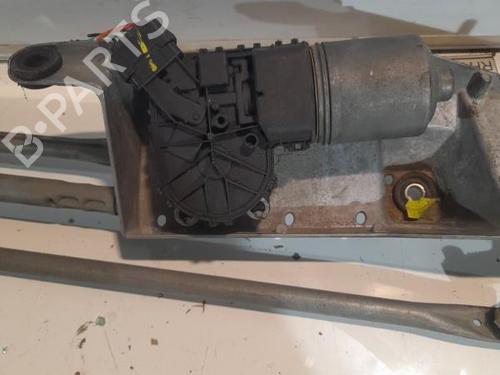 front-wiper-motor-renault-modus-grand-modus-fjp0_-2004-30882060 main image