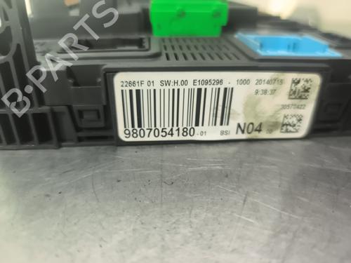 Used Fuse box PEUGEOT 308 II (LB_, LP_, LW_, LH_, L3_) 1.6 HDi / BlueHDi 115 (115 hp) 29732734