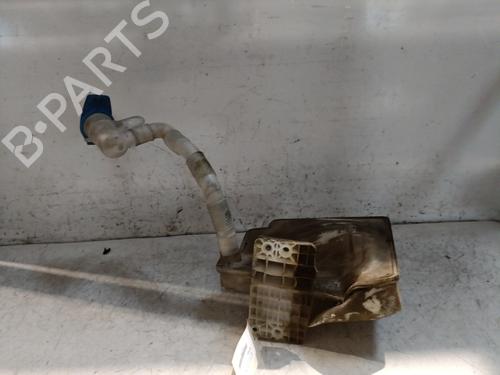Windscreen washer tank VW GOLF VI (5K1) 2.0 TDI | BP25985513C113 