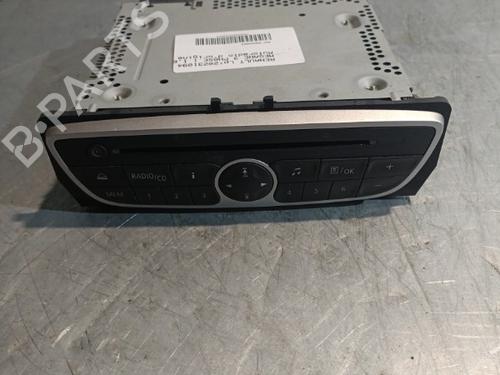 Used Radio RENAULT MEGANE III Hatchback (BZ0/1_, B3_) 1.6 16V (BZ1B, BZ1H) (110 hp) 22034511