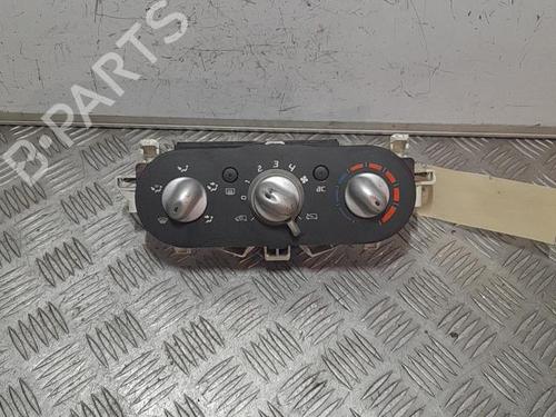 Used Climate control Climate control RENAULT TWINGO II (CN0_) 1.5 dCi (CN0E) (64 hp) 21701514 21701514