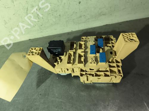 Used Fuse box Fuse box SUZUKI SWIFT III (MZ, EZ) 1.6 (RS416, RR 416, ZC31S) (125 hp) 29733095 29733095