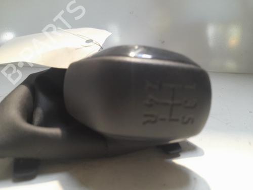 Used Shift knob Shift knob PEUGEOT 208 I (CA_, CC_) 1.2 VTI 82 (82 hp) 21696520 21696520