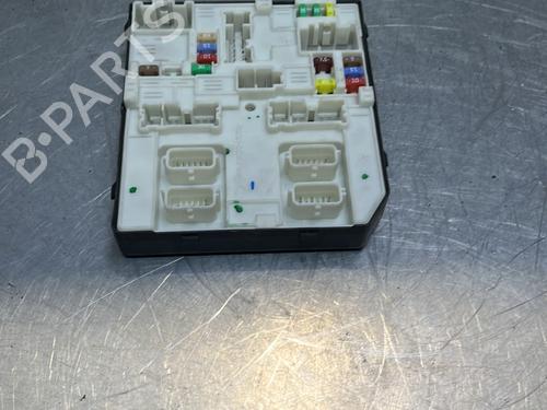 fuse-box-renault-megane-iii-hatchback-bz01_-b3_-2008-33992368 main image