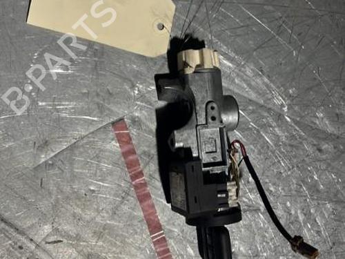 Used Ignition barrel NISSAN X-TRAIL I (T30) 2.2 dCi 4x4 (136 hp) 21721403